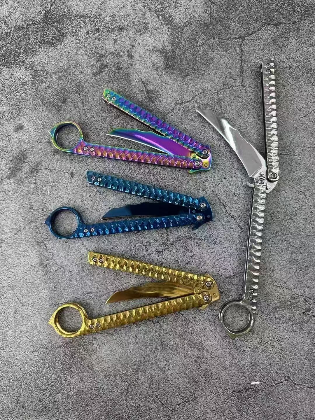 b08eb4816c8f7025047fd3d9ff09c04